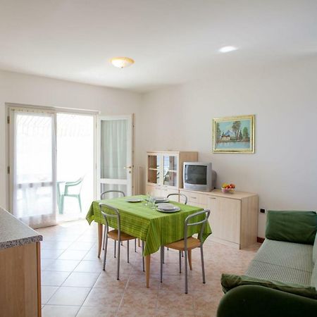 Residence Villa Aranci リモーネ・スル・ガルダ エクステリア 写真